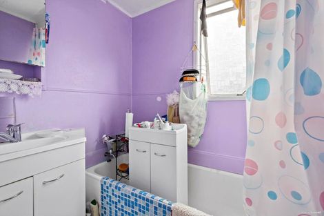 Photo of property in 11 Pesaro Place, Clover Park, Auckland, 2023