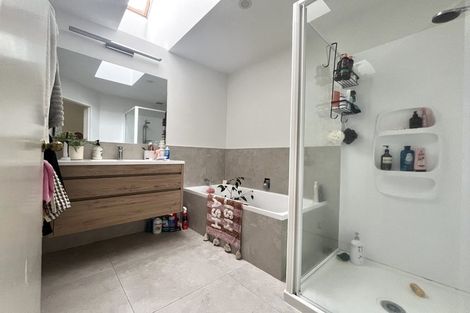 Photo of property in 4a Kingsway, Three Kings, Auckland, 1024