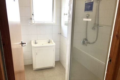 Photo of property in 27 Orly Avenue, Mangere, Auckland, 2022