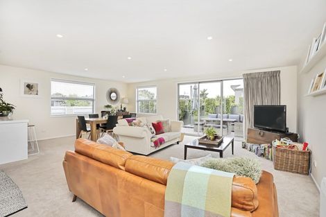 Photo of property in 18 Rosewood Drive, Rosedale, Invercargill, 9810