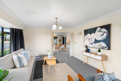 Photo of property in 1 Roseash Lane, Levin, 5510