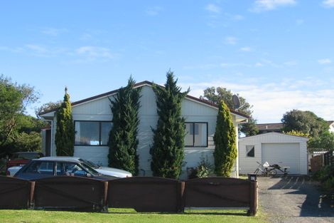 Photo of property in 91 Norfolk Crescent, Otaki Beach, Otaki, 5512
