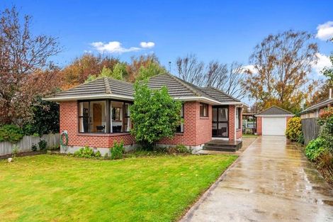 Photo of property in 18 Lochee Road, Upper Riccarton, Christchurch, 8041
