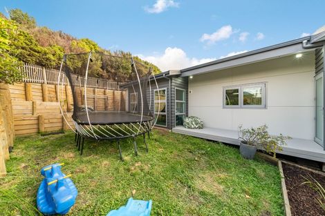 Photo of property in 9 Sylvan Way, Silverstream, Upper Hutt, 5019