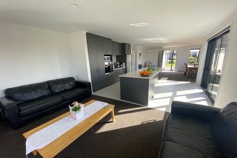 Photo of property in 41 Bert Wall Drive, Omokoroa, 3114