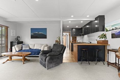 Photo of property in 53 Pitcairn Street, Oakura, 4314