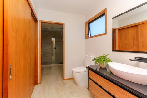 Photo of property in 51 Heta Road, Highlands Park, New Plymouth, 4312