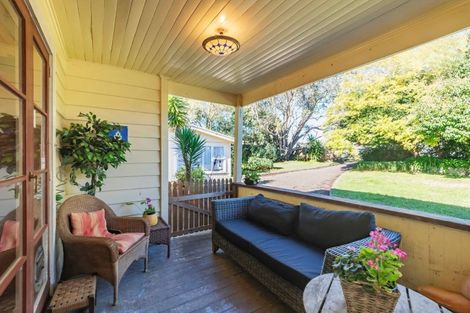 Photo of property in 46 Grande Vue Road, Hillpark, Auckland, 2102