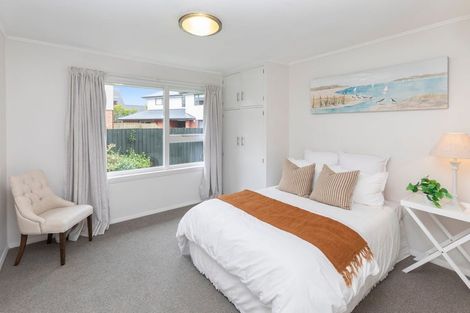 Photo of property in 11 Colina Street, Avonhead, Christchurch, 8042