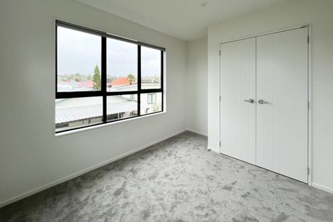 Photo of property in 9/8 Rosier Road, Glen Eden, Auckland, 0602