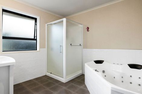 Photo of property in 50 Palliser Drive, Huntington, Hamilton, 3210