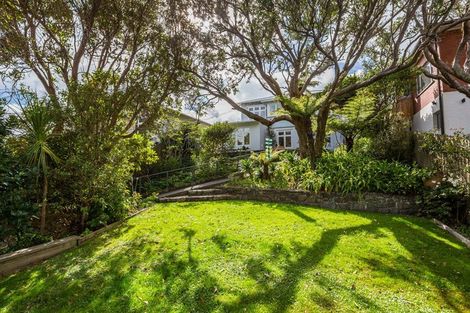 Photo of property in 9 Putnam Street, Northland, Wellington, 6012