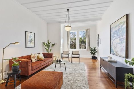 Photo of property in 11 Nevay Road, Miramar, Wellington, 6022