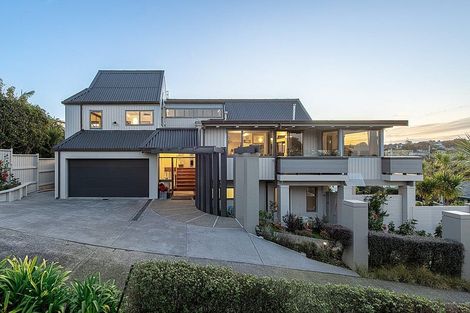 Photo of property in 1/7 Whitby Crescent, Mairangi Bay, Auckland, 0630