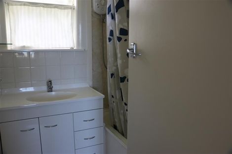 Photo of property in 8 Matangi Terrace, Snells Beach, 0920