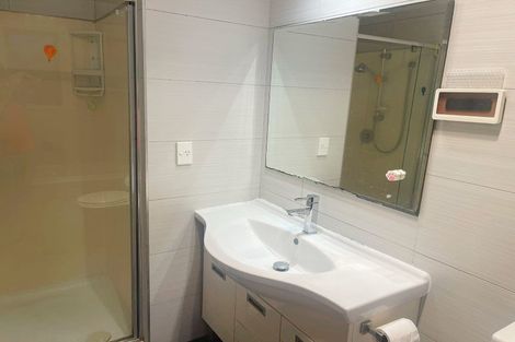 Photo of property in 2/24 Stanley Avenue, Milford, Auckland, 0620