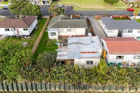 Photo of property in 25 Dissmeyer Drive, Clover Park, Auckland, 2019