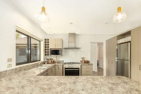 Photo of property in 22 Bluewater Place, Paraparaumu, 5032