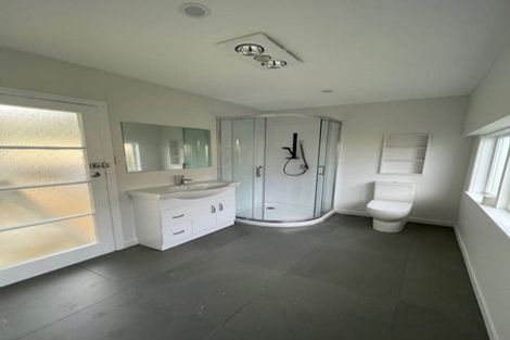 Photo of property in 8 Brains Road, Kelston, Auckland, 0602