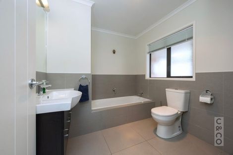Photo of property in 42 Gilbransen Road, Kumeu, 0810