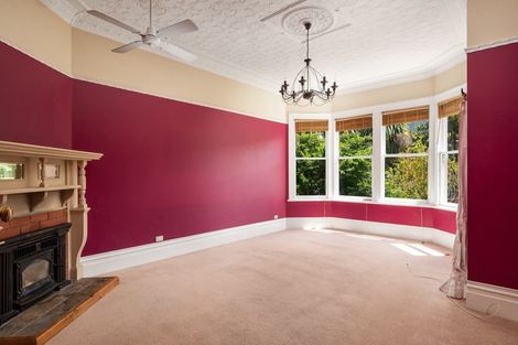 Photo of property in 123 Wellington Street, Picton, 7220