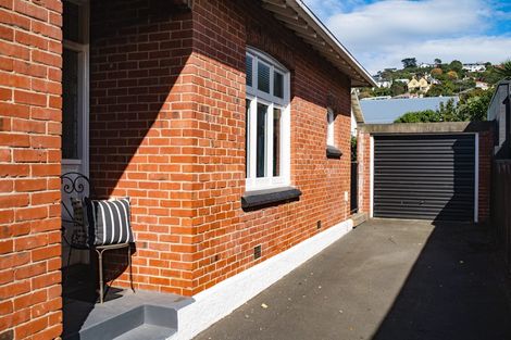 Photo of property in 33 Beach Street, Saint Clair, Dunedin, 9012