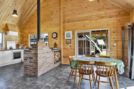 Photo of property in 28 Bridger Place, Eltham, 4322