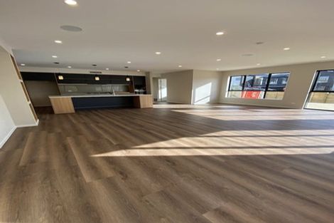 Photo of property in 5 Bendridge Street, Flat Bush, Auckland, 2019