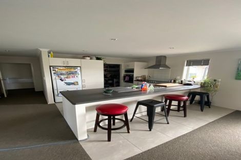 Photo of property in 17 Trauzer Place, Flagstaff, Hamilton, 3210