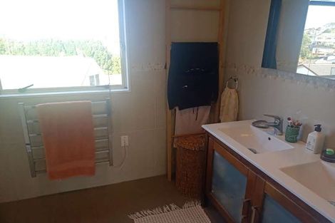 Photo of property in 1/13 Markham Place, Bucklands Beach, Auckland, 2012