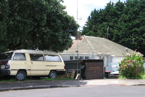 Photo of property in 2 Trent Road, Panmure, Auckland, 1072