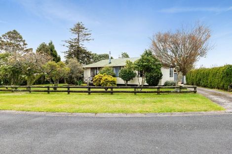 Photo of property in 5 Tawari Street, Inglewood, 4330