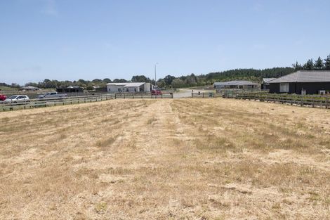 Photo of property in 15 Roma Way, Waitarere, 5510