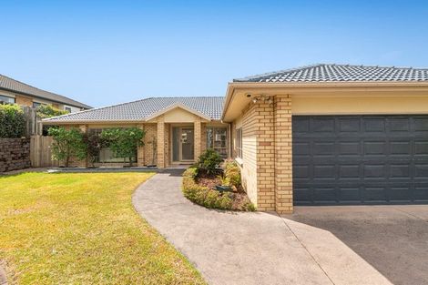 Photo of property in 6 Fulmar Way, Unsworth Heights, Auckland, 0632