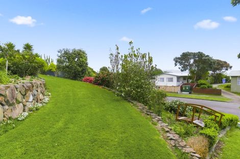 Photo of property in 2 Sunset Terrace, Waikanae Beach, Waikanae, 5036