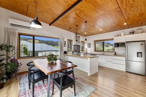 Photo of property in 16 Glendermid Close, Sawyers Bay, Port Chalmers, 9023