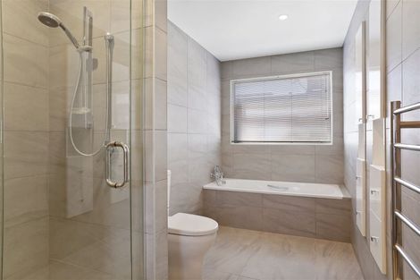 Photo of property in 11 Hilltop Lane, Mount Pleasant, Christchurch, 8081