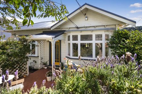 Photo of property in 44 Hamilton Road, Hataitai, Wellington, 6021