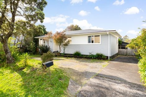 Photo of property in 90 Riverpark Crescent, Henderson, Auckland, 0610