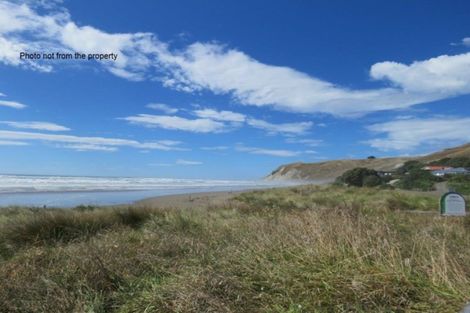 Photo of property in 14 Beach Road, Porangahau, 4293