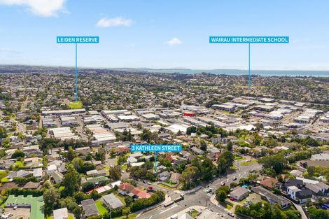 Photo of property in 3 Kathleen Street, Totara Vale, Auckland, 0627