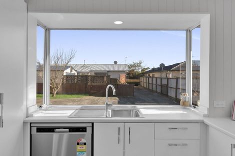 Photo of property in 16 Norman Street, Nawton, Hamilton, 3200