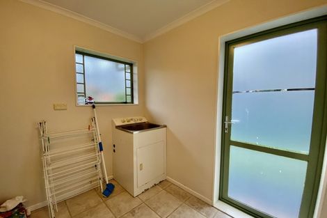 Photo of property in 17 Arirang Rise, Pinehill, Auckland, 0632