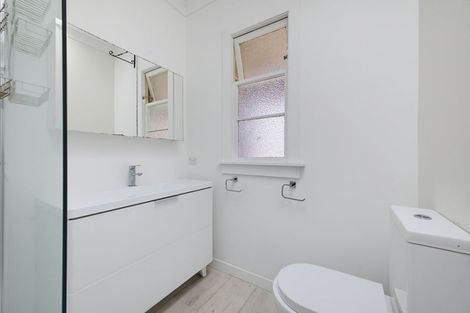 Photo of property in 403 Carrington Street, Upper Vogeltown, New Plymouth, 4310
