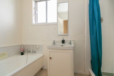 Photo of property in 323c Saint Aubyn Street, New Plymouth, 4310