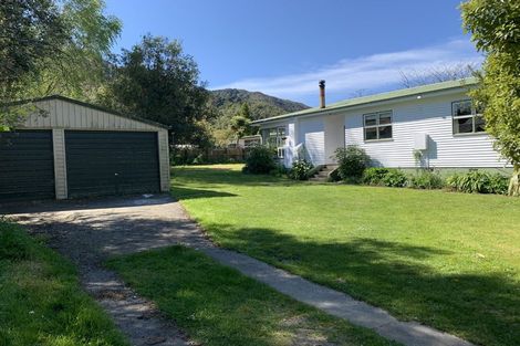 Photo of property in 1355 Queen Charlotte Drive, Linkwater, Picton, 7281