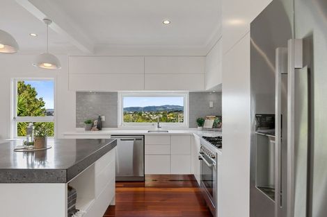 Photo of property in 70 Darraghs Road, Brookfield, Tauranga, 3110