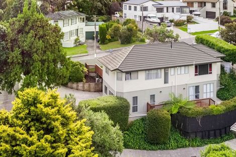 Photo of property in 24a Alexander Street, Cockle Bay, Auckland, 2014