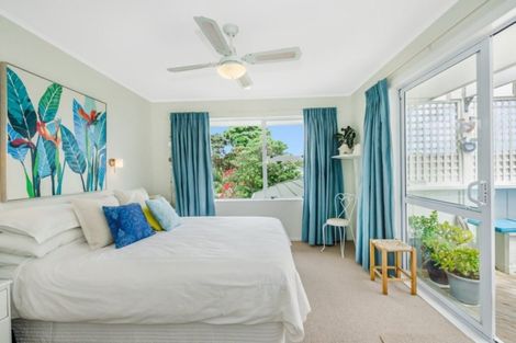 Photo of property in 3 Malfroy Lane, Raumati Beach, Paraparaumu, 5032