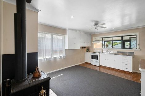 Photo of property in 76 Mackworth Street, Woolston, Christchurch, 8062